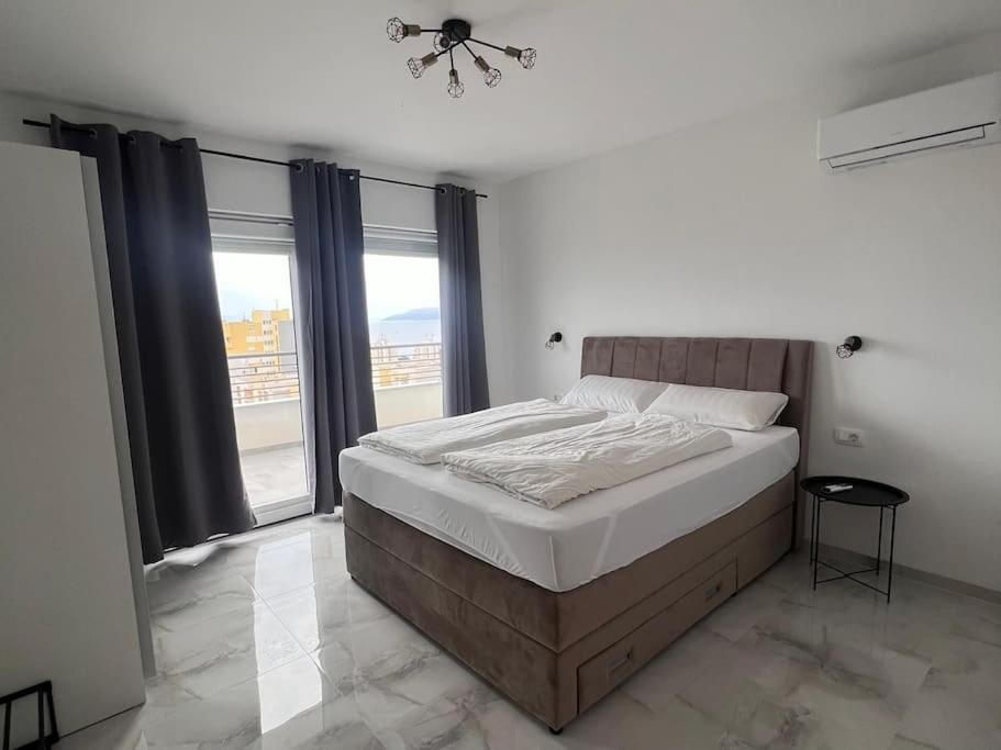 Apartment Luxury Penthouse In Makarska, Croatia *